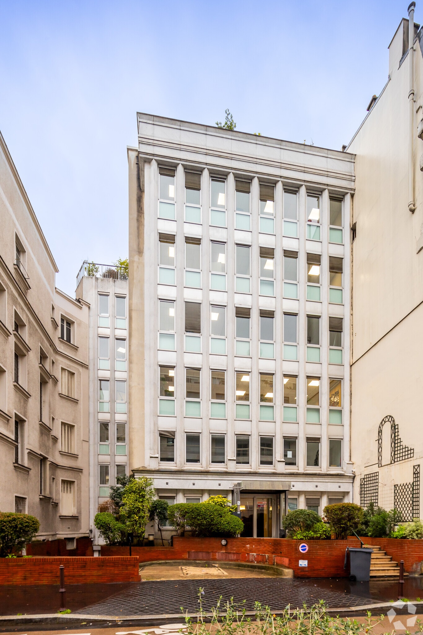 7 Rue De Chartres, Neuilly-sur-Seine à louer Photo principale- Image 1 de 7