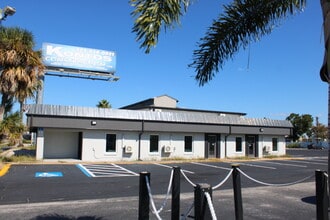 1518 US Highway 19, Holiday, FL for lease Building Photo- Image 2 of 6