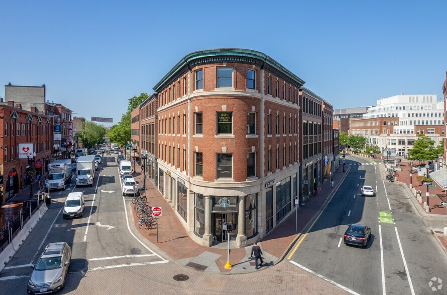 18-24 Brattle St, Cambridge, MA for lease - Building Photo - Image 2 of 11