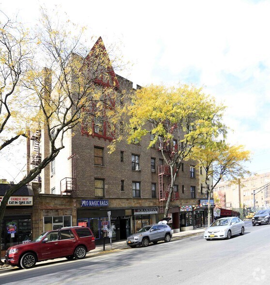 198-210 Gramatan Ave, Mount Vernon, NY à louer - Photo du bâtiment - Image 3 de 7
