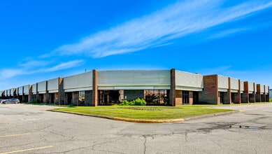 1520-1660 55e Av, Montréal, QC à louer Photo du bâtiment- Image 2 de 3