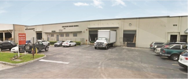 Plus de détails pour 1970 NW 70th Ave, Miami, FL - Industriel à louer