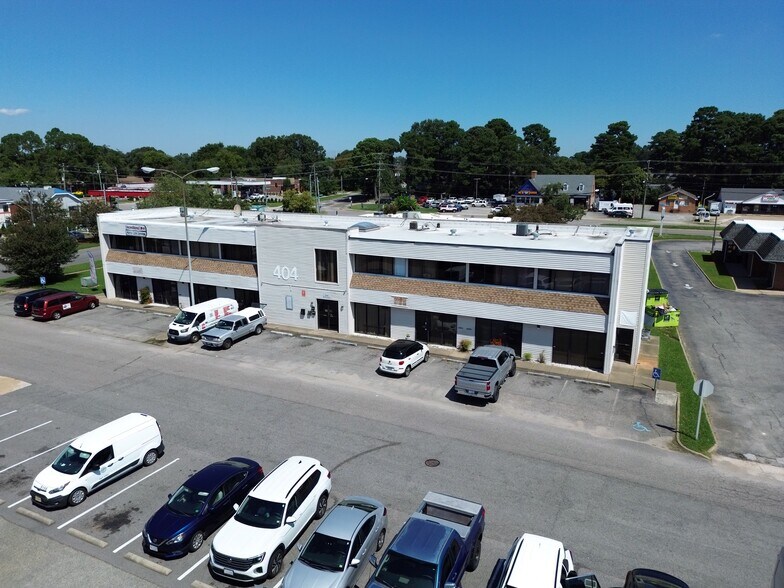 404 S Parliament Dr, Virginia Beach, VA à vendre - Photo du bâtiment - Image 2 de 4