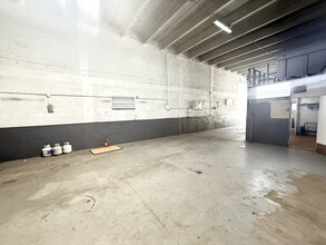 6405-6447 NW 82nd Ave, Miami, FL à louer Photo intérieure- Image 1 de 3