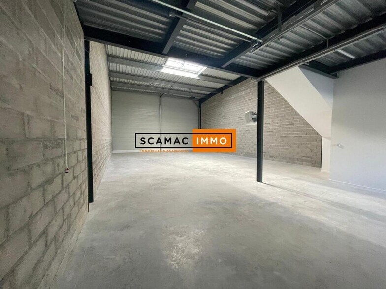Industrial in Les Mureaux for lease - Interior Photo - Image 3 of 12