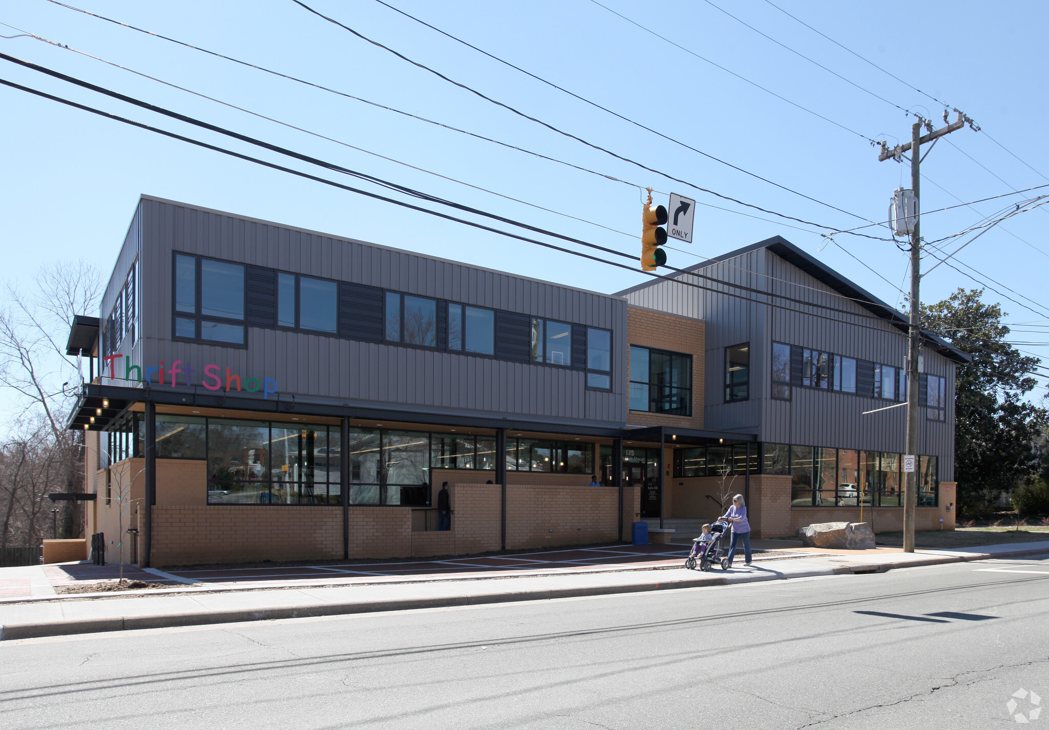 125 W Main St, Carrboro, NC for sale Primary Photo- Image 1 of 1