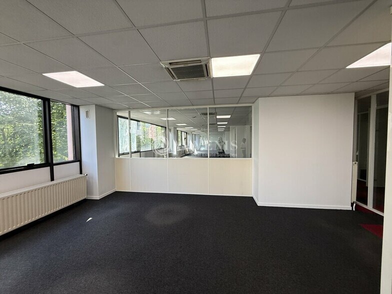 Bureau dans Torcy à louer - Photo intérieure - Image 2 de 9