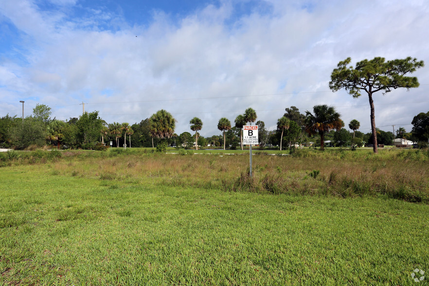 5335 Turnpike Feeder Rd, Fort Pierce, FL à vendre - Photo principale - Image 1 de 15