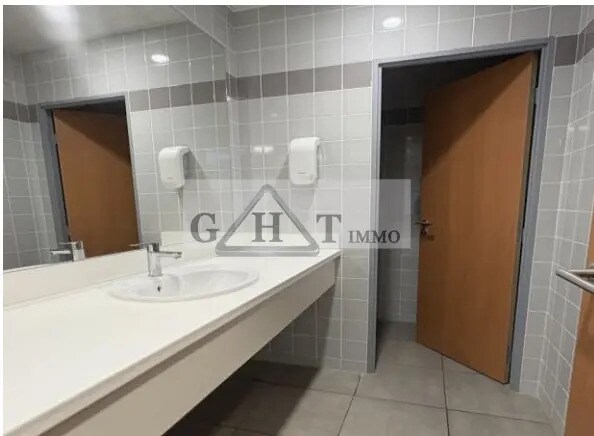 Bureau dans Gennevilliers à louer - Photo du bâtiment - Image 2 de 6