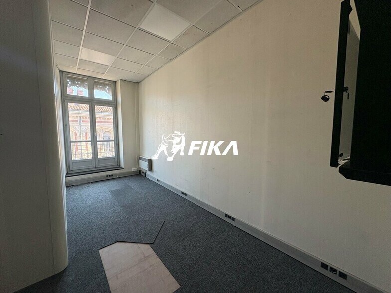 Office in Toulouse for lease - Interior Photo - Image 3 of 13