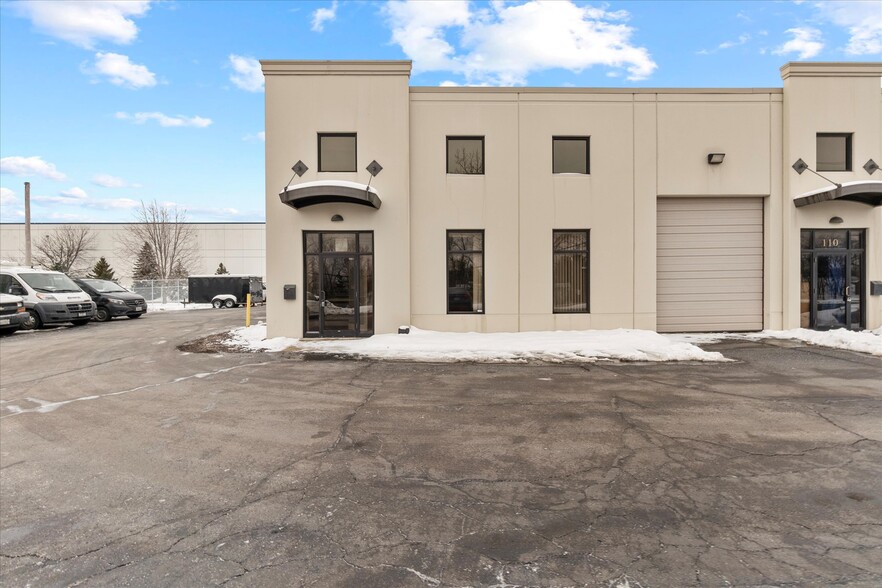 9550 W Sergo Dr, McCook, IL à louer - Photo du bâtiment - Image 2 de 23