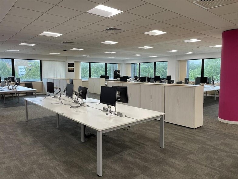 100 Temple St, Bristol for lease - Building Photo - Image 3 of 31