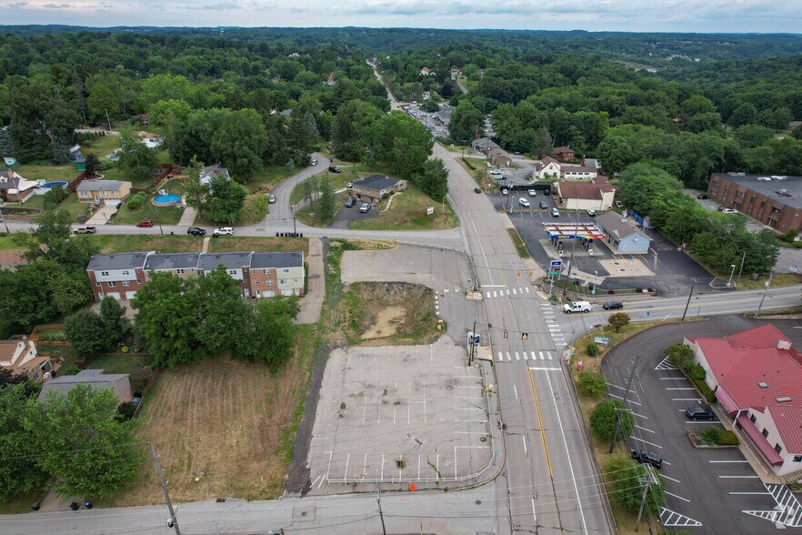 9101 Perry Hwy, Pittsburgh, PA à vendre - Aérien - Image 2 de 4