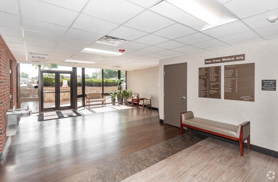 2101 Jackson St, Anderson, IN à louer - Photo intérieure - Image 2 de 4