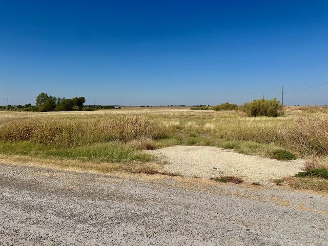 764 Co 459 rd, Coupland, TX à vendre - Photo principale - Image 1 de 5