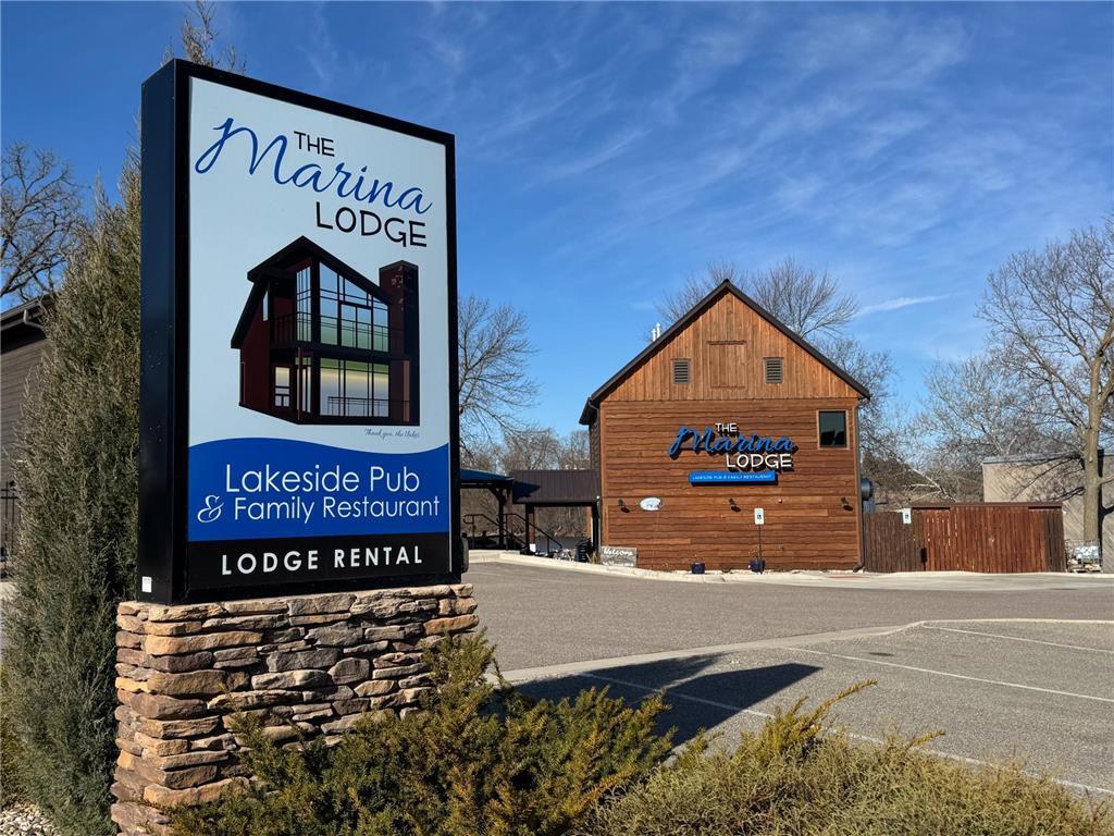 501 Lake Ave, Fairmont, MN for sale Primary Photo- Image 1 of 33