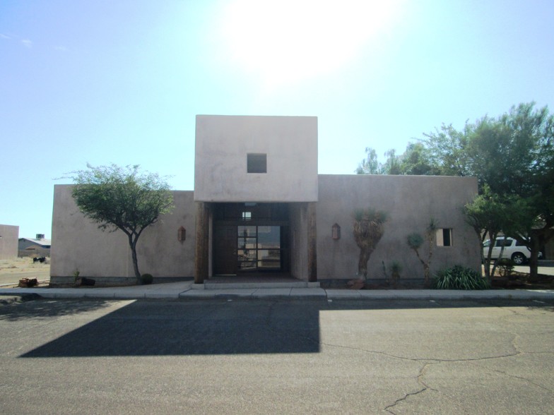 11593 S Fortuna Rd, Yuma, AZ à vendre - Photo du bâtiment - Image 1 de 1