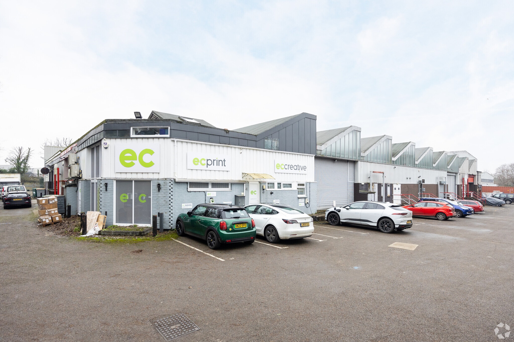 Bessemer Rd, Basingstoke for lease Primary Photo- Image 1 of 6