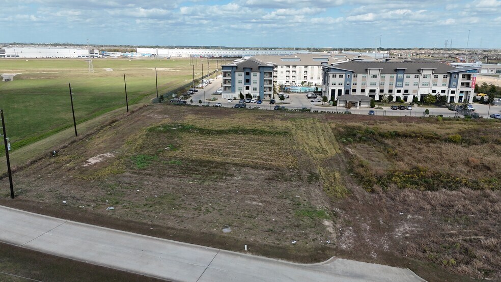 3321 Peek Rd, Katy, TX à vendre - Photo du bâtiment - Image 3 de 49