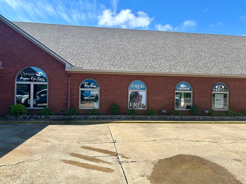 1629 Airport Rd, Hot Springs, AR for sale - Primary Photo - Image 1 of 3