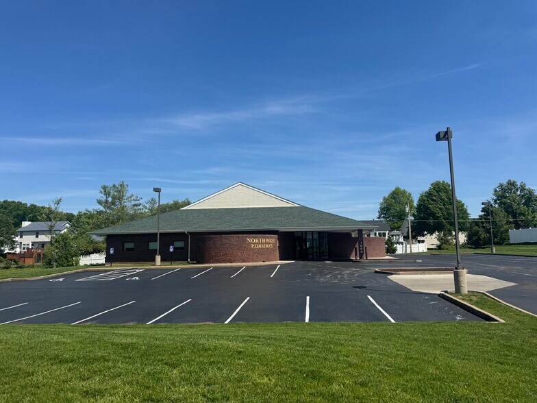 1660 W Meyer Rd, Wentzville, MO à vendre - Photo du bâtiment - Image 2 de 4