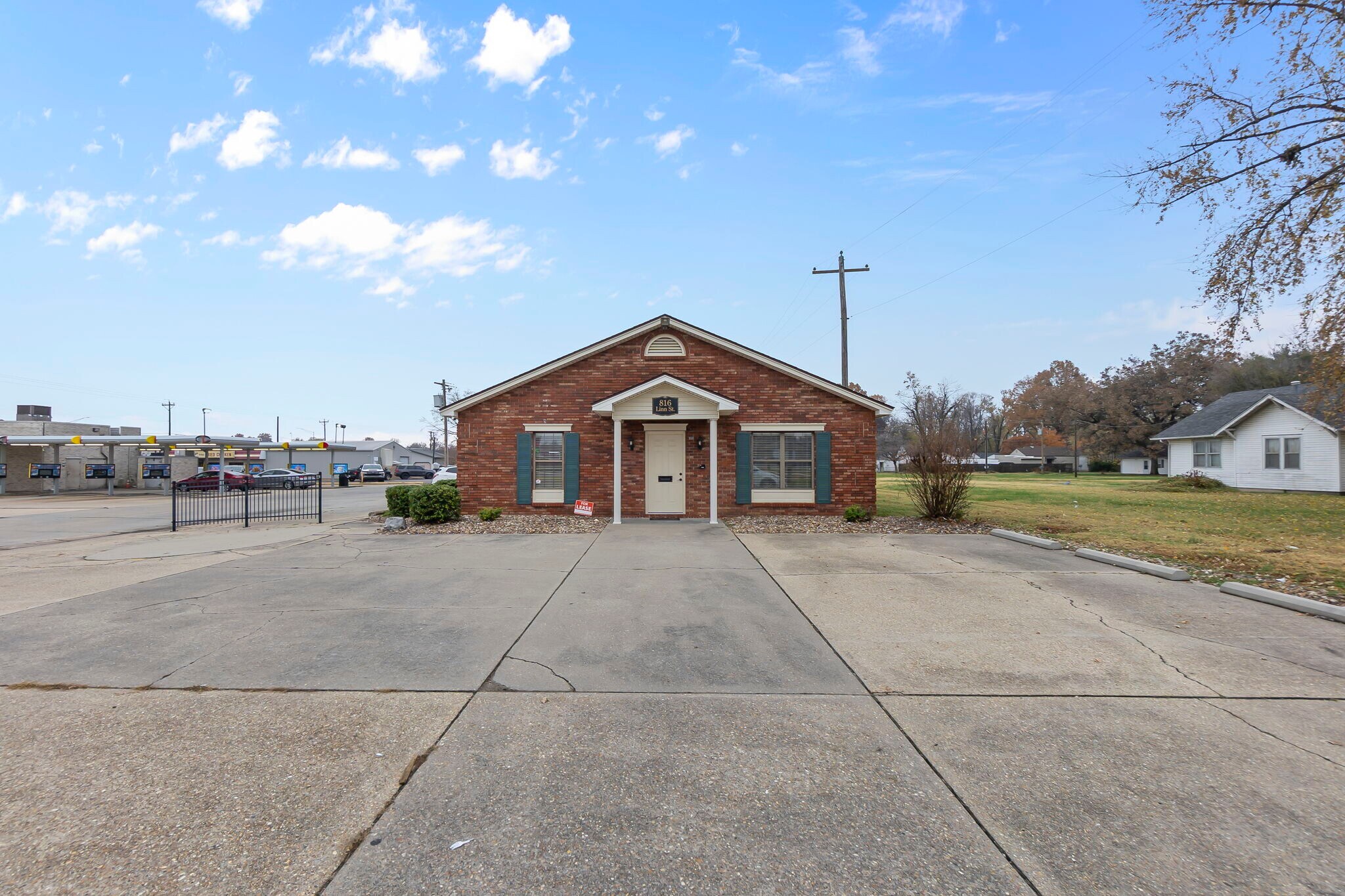 816 Linn St, Sikeston, MO for lease Building Photo- Image 1 of 16