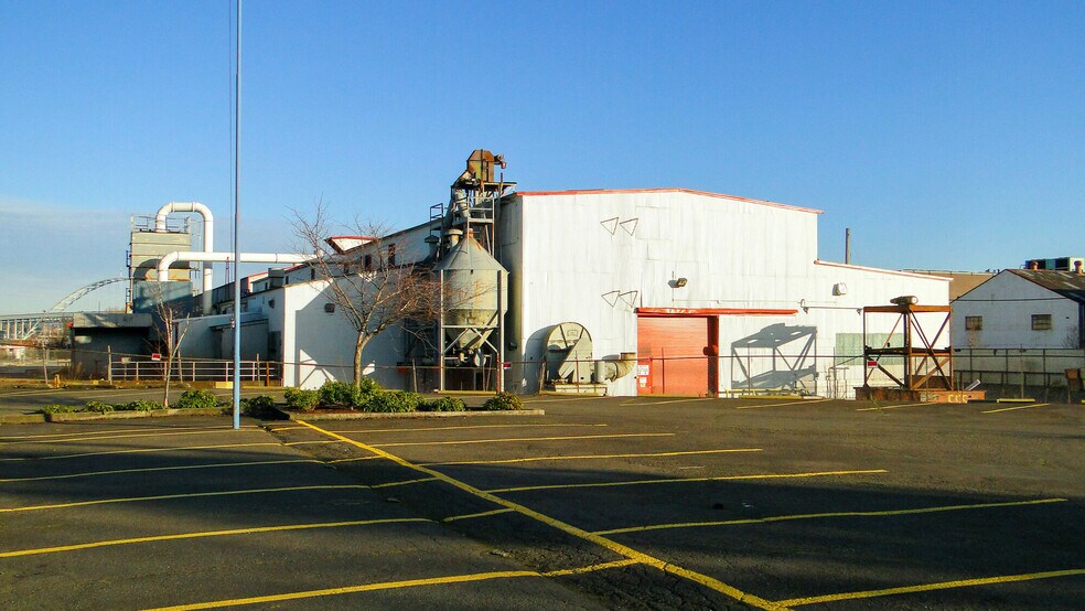 2501 NW Wilson St, Portland, OR à louer - Photo du bâtiment - Image 2 de 5