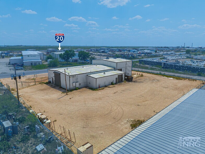 11008 West County Road 128, Odessa, TX à louer - Photo du bâtiment - Image 2 de 12