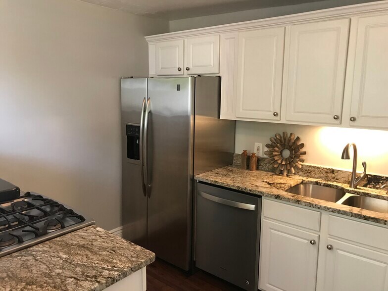 643-645 E 11th Ave, Columbus, OH à vendre - Photo du bâtiment - Image 2 de 7
