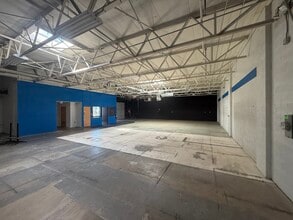 530 Livernois St, Ferndale, MI for lease Interior Photo- Image 1 of 6