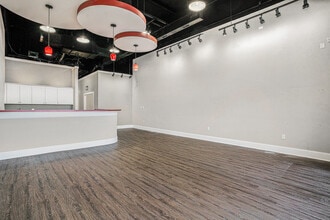 2048 Sam Rittenburg Blvd, Charleston, SC for lease Interior Photo- Image 2 of 13