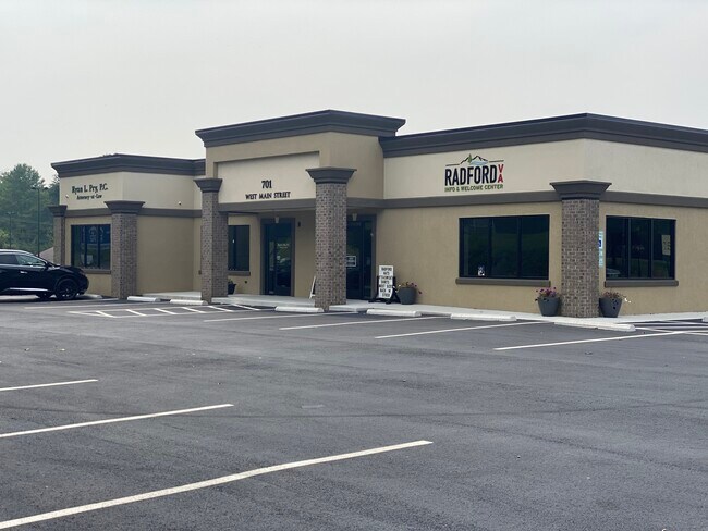 More details for 701 W Main St, Radford, VA - Office for Lease