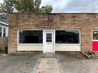 Plus de détails pour 222-224 W Broad St, Gibbstown, NJ - Vente au détail à vendre