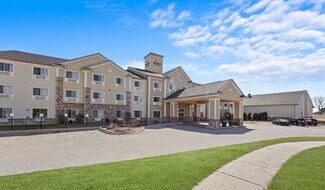 Plus de détails pour 725 Paradise Ln, Johnson Creek, WI - Services hôteliers à vendre