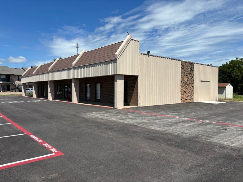 1118 Interstate Highway 30, Greenville, TX à louer - Photo du bâtiment - Image 3 de 43