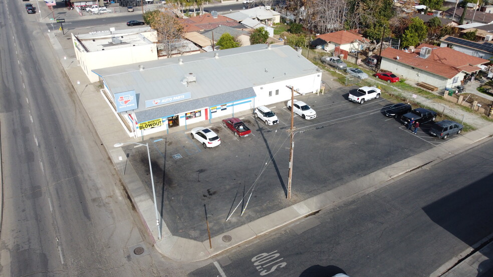 10213 Main St, Lamont, CA for sale - Primary Photo - Image 1 of 30