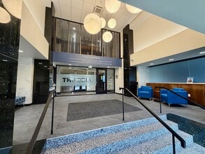 801 Bluff St, Dubuque, IA à louer Photo intérieure- Image 2 de 18