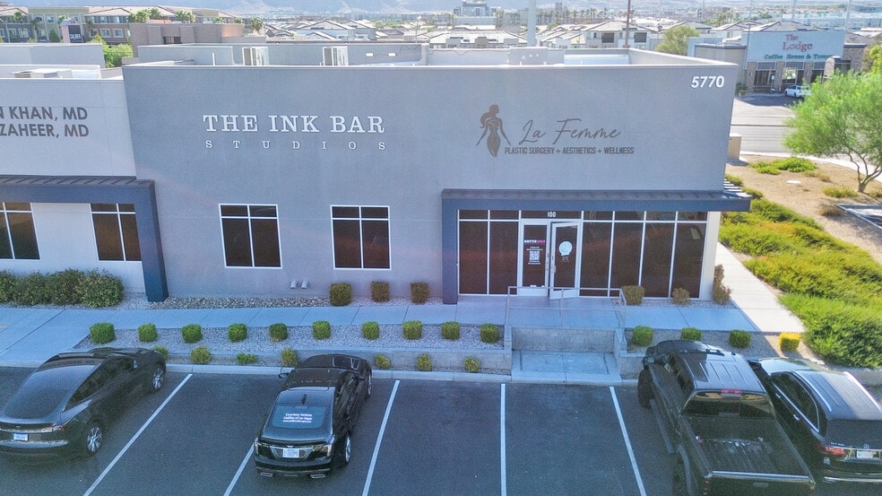 5770 S Durango Dr, Las Vegas, NV for sale - Building Photo - Image 1 of 80