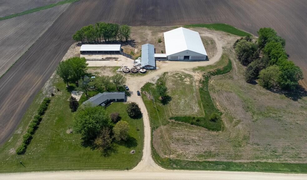 56841 270th Ave, Pine Island, MN à louer - Photo du bâtiment - Image 2 de 23