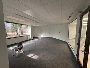 200 Lake Dr E, Cherry Hill, NJ for lease Interior Photo- Image 2 of 7