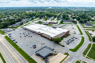 2302 W 1st St, Cedar Falls, IA - AERIAL  map view - Image1