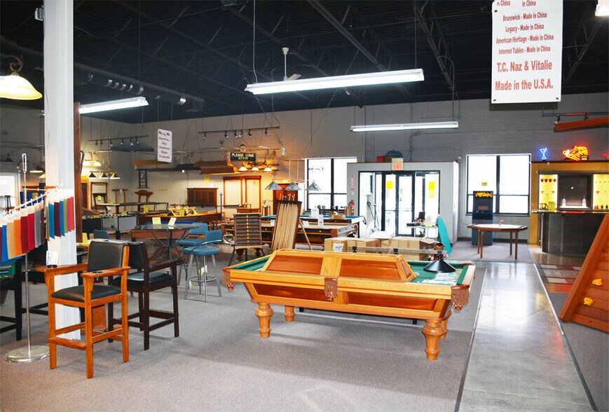 950 Erie Rd, Eastlake, OH à vendre - Photo intérieure - Image 3 de 5