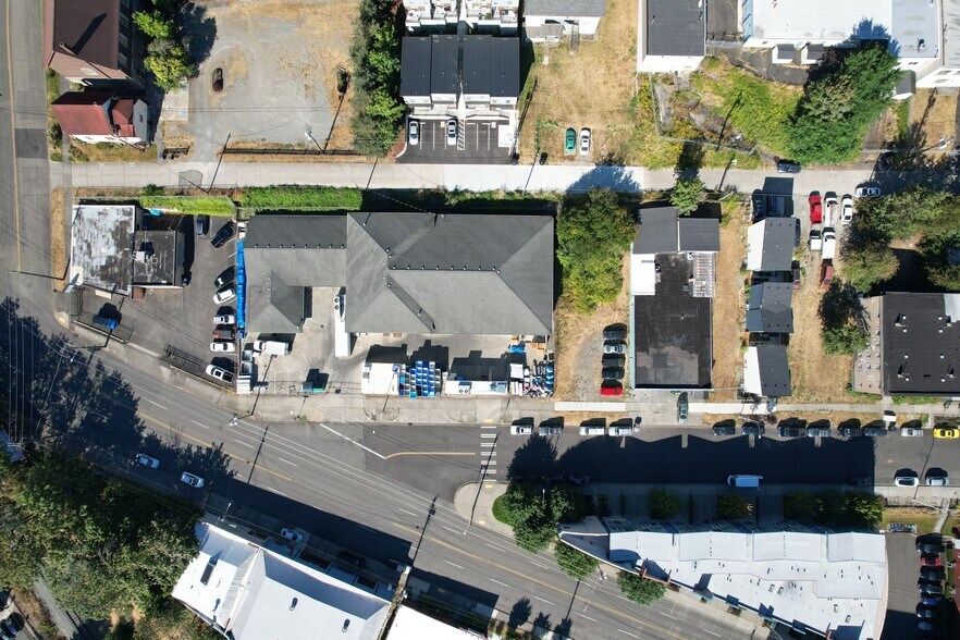 2544 S Fawcett Ave, Tacoma, WA à vendre - Photo du bâtiment - Image 2 de 12