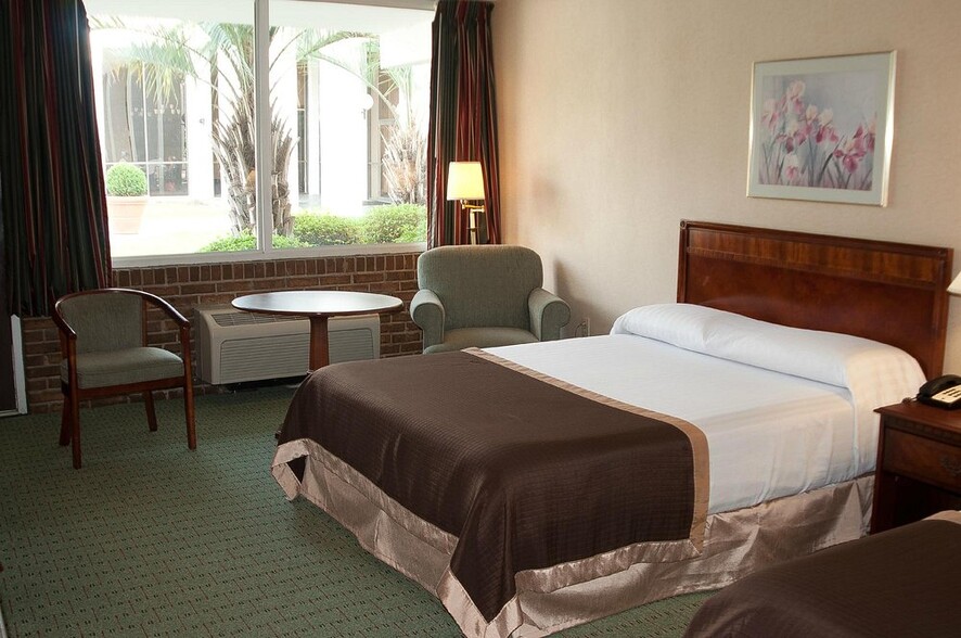 1301 4th St, Hartsville, SC for sale - Building Photo - Image 2 of 12