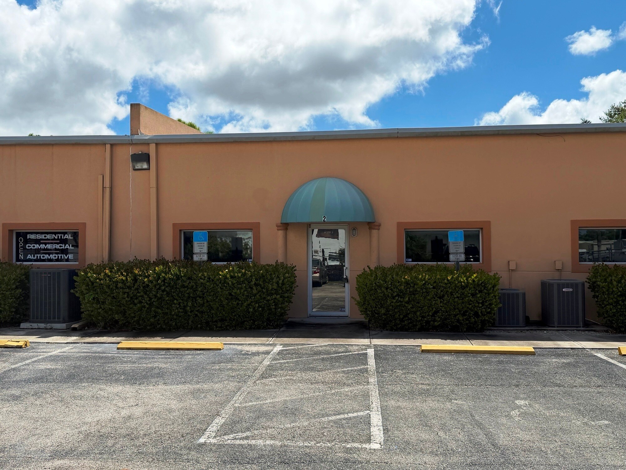 2275 Bruner Ln, Fort Myers, FL à louer Photo intérieure- Image 1 de 13