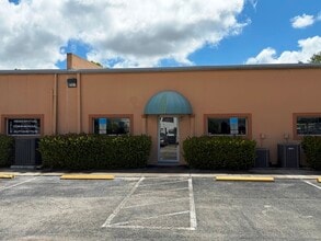 2275 Bruner Ln, Fort Myers, FL à louer Photo intérieure- Image 1 de 13