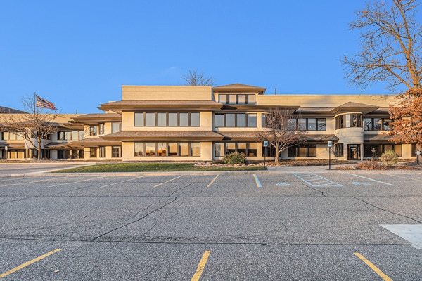 7600 Grand River Ave, Brighton, MI à louer - Photo du bâtiment - Image 2 de 4