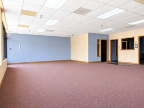 3120 Montvale Dr, Springfield, IL for lease Interior Photo- Image 1 of 17