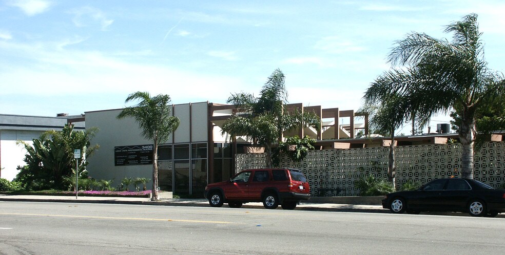 3400 Loma Vista Rd, Ventura, CA for lease - Building Photo - Image 2 of 27