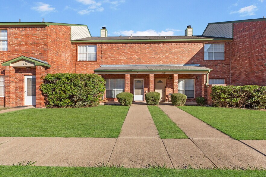 3633 Clubview Dr, Garland, TX à vendre - Photo du bâtiment - Image 2 de 3